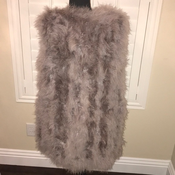 Only 2 left! SALE gray feather vest, - Picture 4 of 5